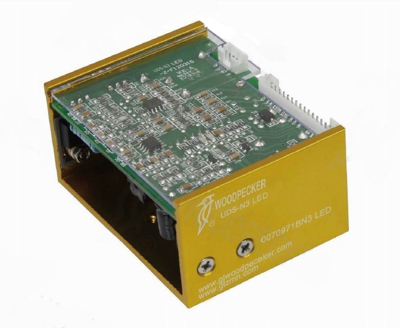 Скалер Woodpecker UDS-N3 LED ультразвуковий, для вбудування, наконечник з LED-підсвіткою, різьба EMS; в комплекті : 5 насадок , 1 насадка ендочак 120 град, динамометричний ключ; режими роботи: скейлінг, ендо; довжина шлангу 2 м