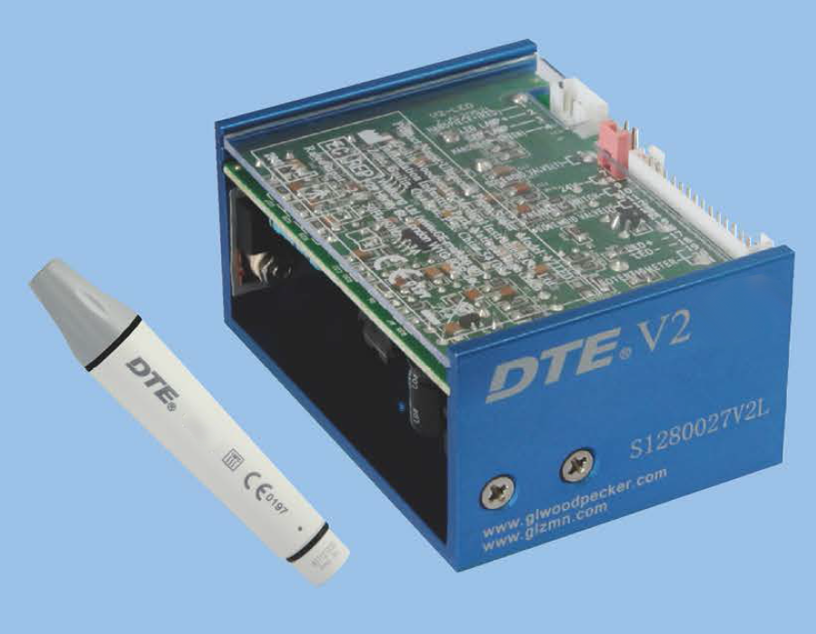 Скалер DTE V2 ультразвуковий, для вбудування, наконечник без підсвітки, різьба SATELEC; в комплекті: 5 насадок, динамометричний ключ; один режим роботи; довжина шлангу 2 м