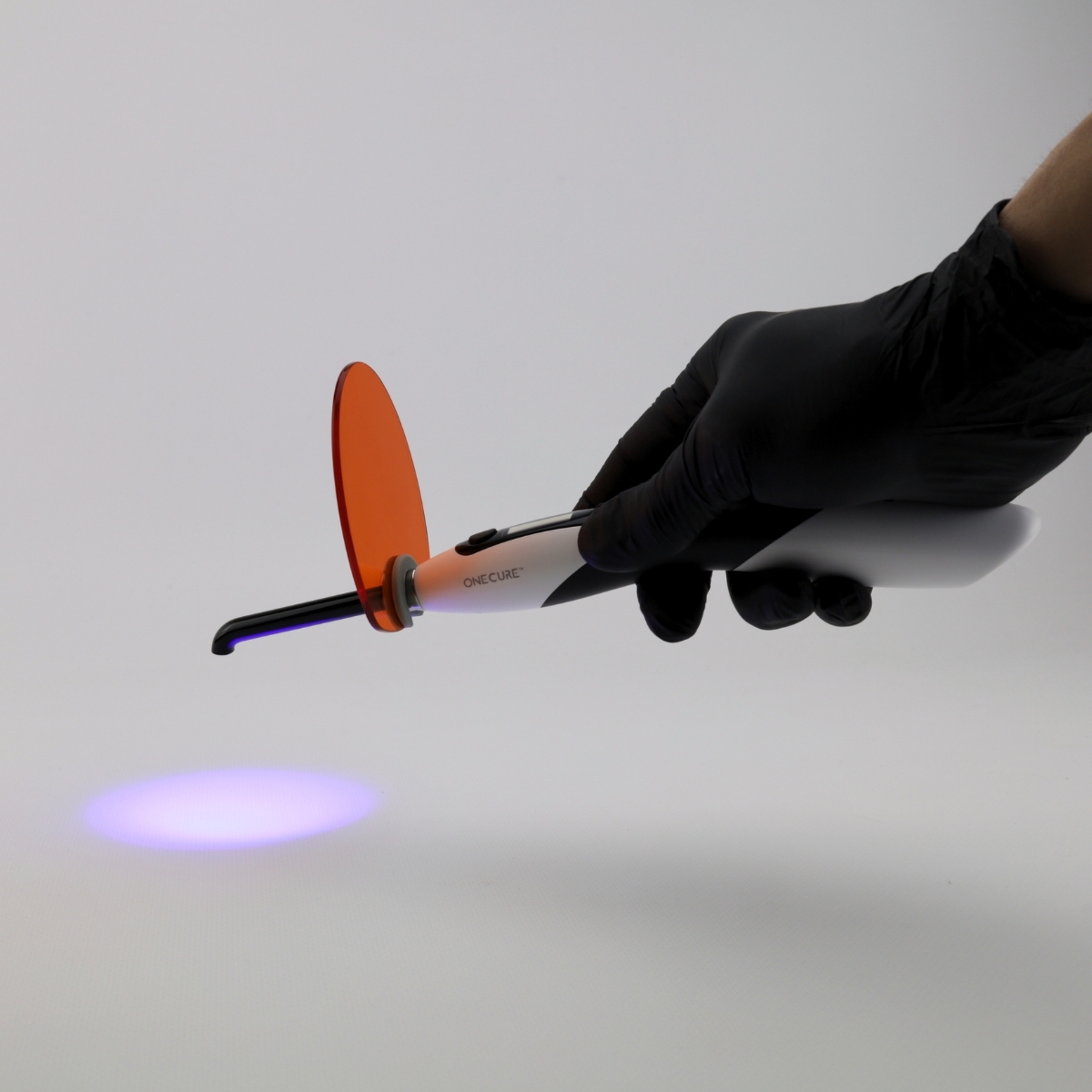 Фотополімерна лампа Woodpecker B-Cure (2000 мВт/см2, 2 акумулятори) + 10 капсул Dyract XP A3 у подарунок