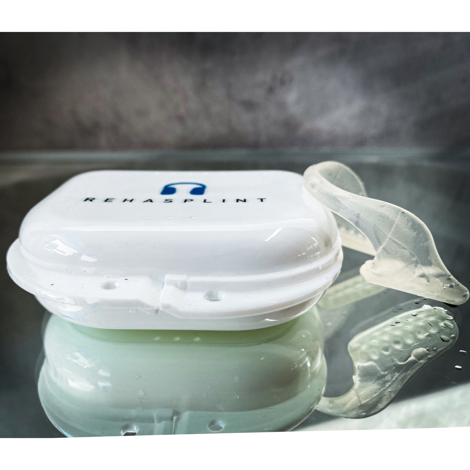 RehaSplint, жорсткість MEDIUM (середня); оклюзійна капа для полегшення симптомів КМД; твердість 50 по Шору А; прозора