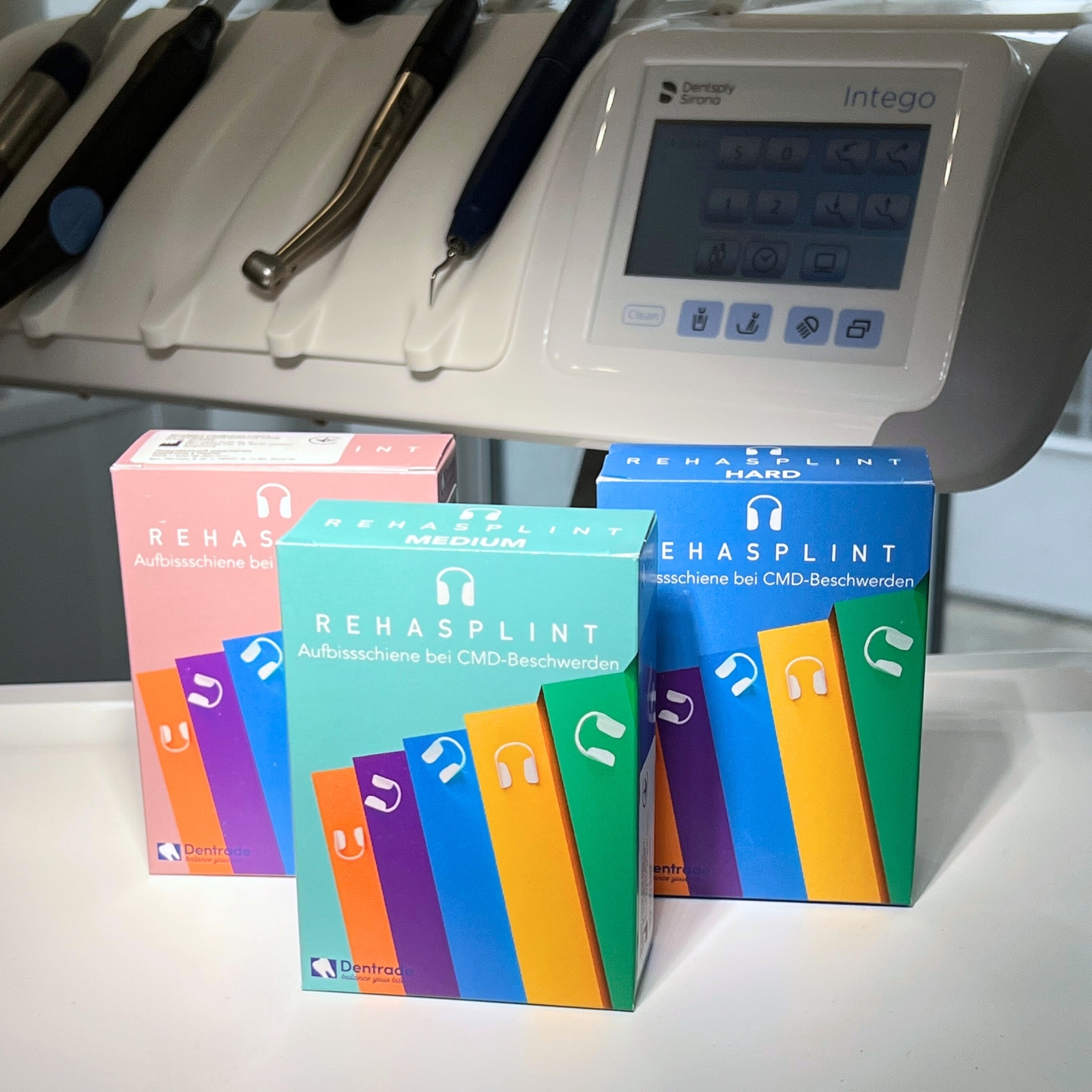 RehaSplint, жорсткість MEDIUM (середня); оклюзійна капа для полегшення симптомів КМД; твердість 50 по Шору А; прозора