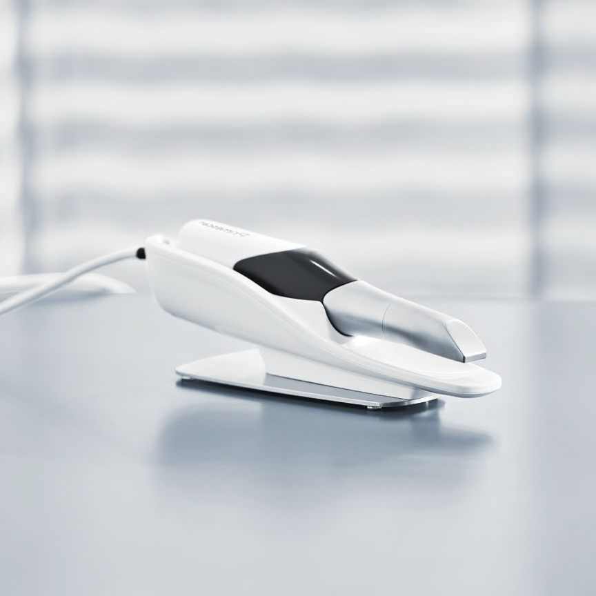 Сканер інтраоральний Primescan Connect (Dentsply Sirona). Ноутбук-конфігурація; інтраоральний, цифровий, оптичний сканер для отримання цифрових відбитків; з програмним забезпеченням Connect, можливість експорту даних в STL