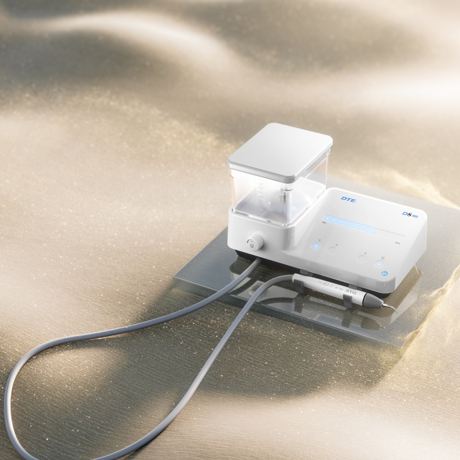 Скалер DTE D8 LED ультразвуковий, з автономною подачею води, наконечник з LED-підсвіткою, різьба SATELEC