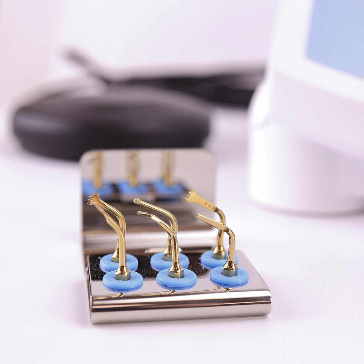 П'єзотом DTE-Woodpecker DS-II LED: Апарат для п'єзохірургії (стандарт насадок Mectron)